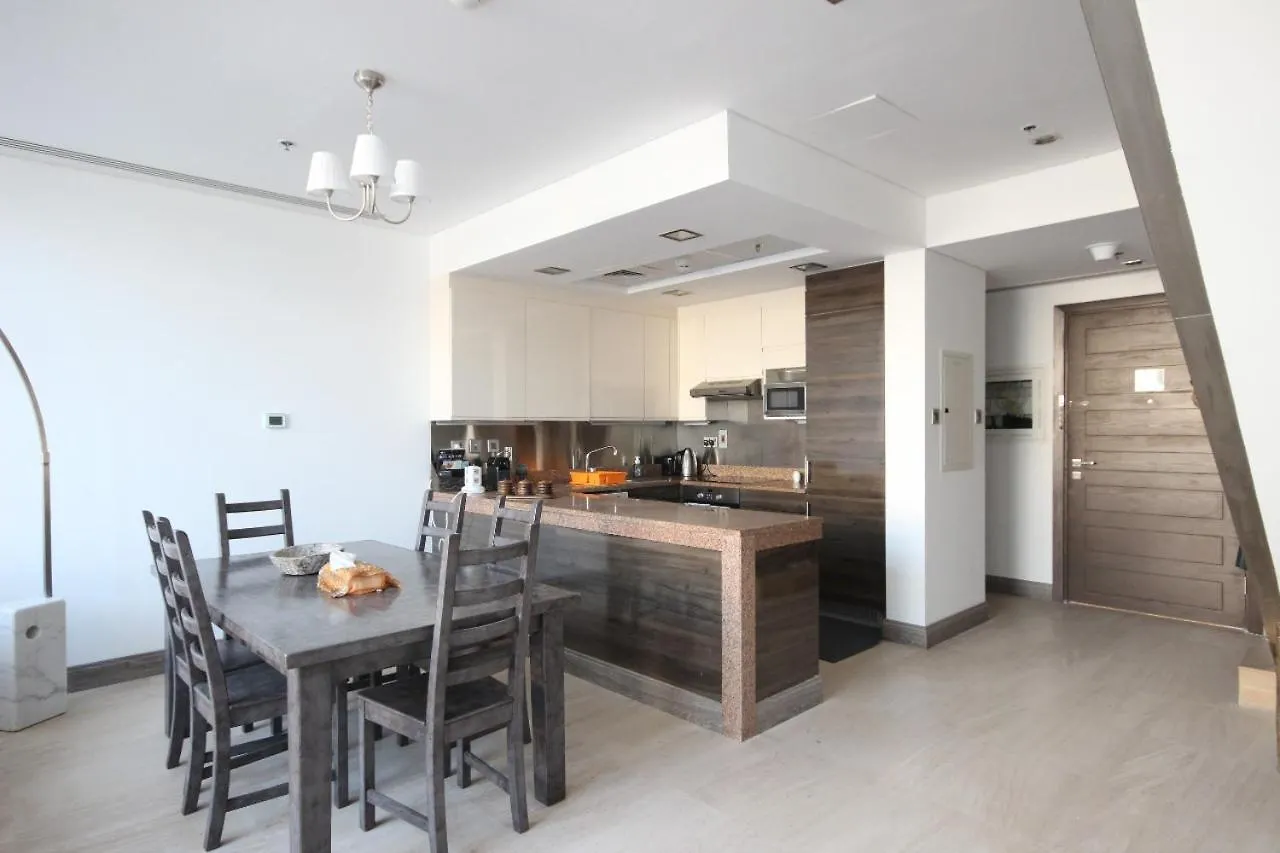 Espace Holiday Homes - Bay Square 12 Dubaj
